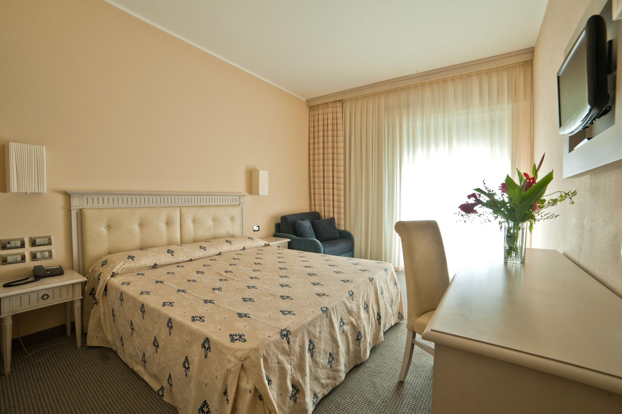Hotel Villaggio Club Altalia Brancaleone Exterior photo