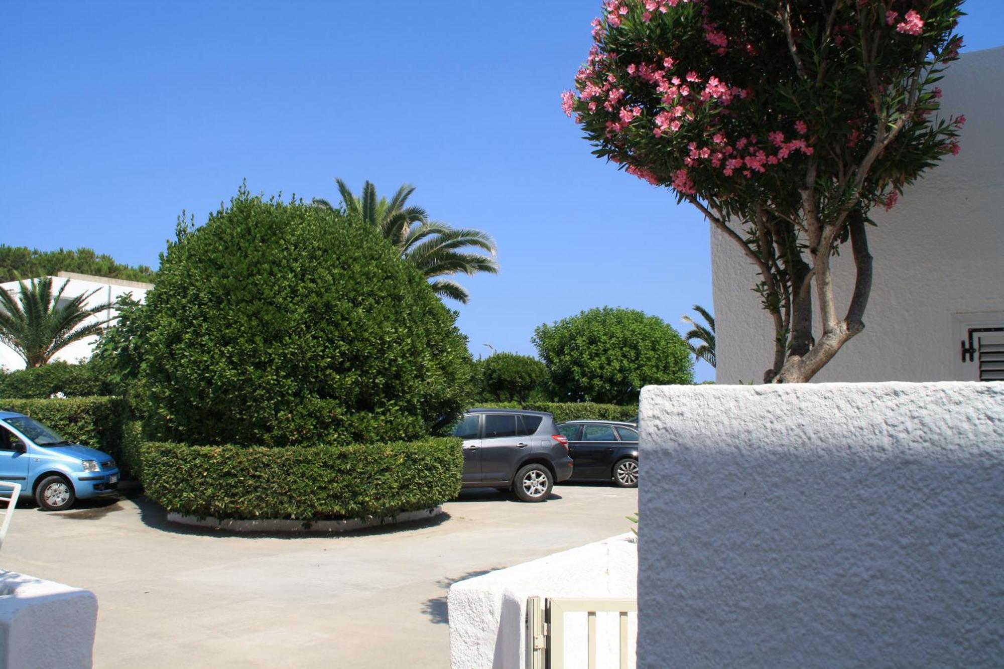 Hotel Villaggio Club Altalia Brancaleone Exterior photo